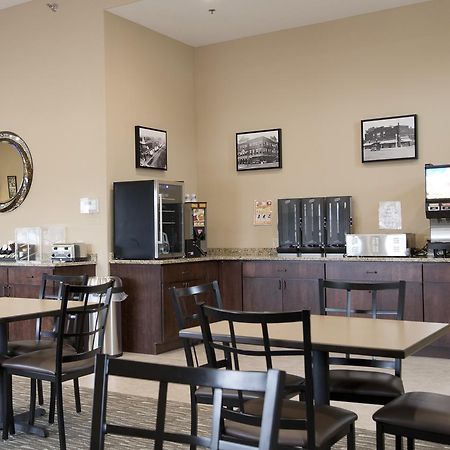 Cornerstone Inn & Suites Oelwein Eksteriør bilde